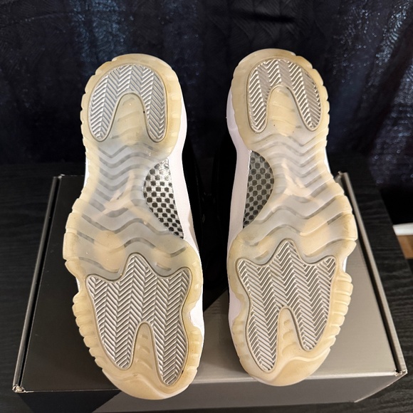 Jordan 11 Jubilee 25th anniversary - Picture 9 of 13